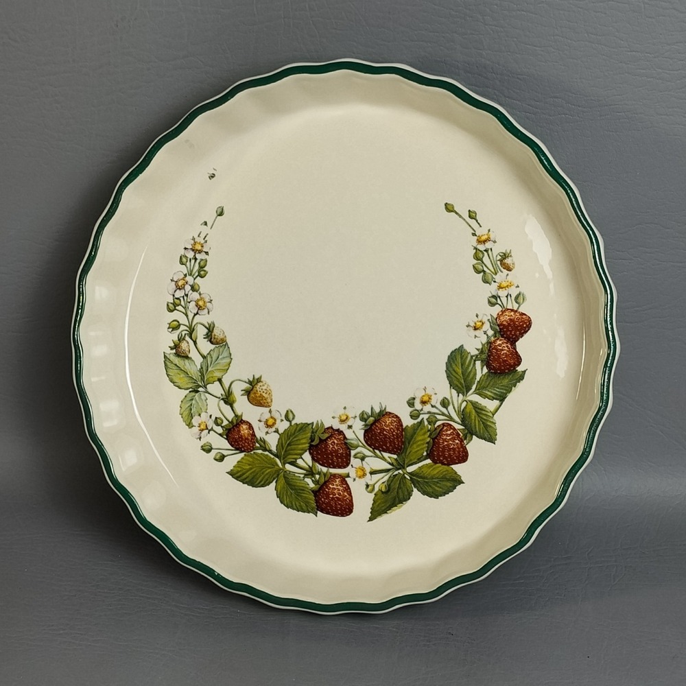 Heron Cross Pottery Flan Dish Pie Strawberry Farmhouse Stoke On Trent England 9"